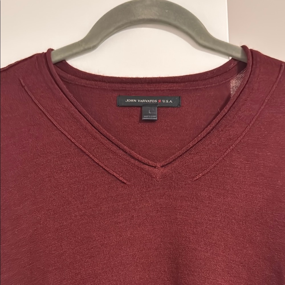John Varvatos Men's V-Neck Sweater in Deep Burgundy - Picture 3 of 6
